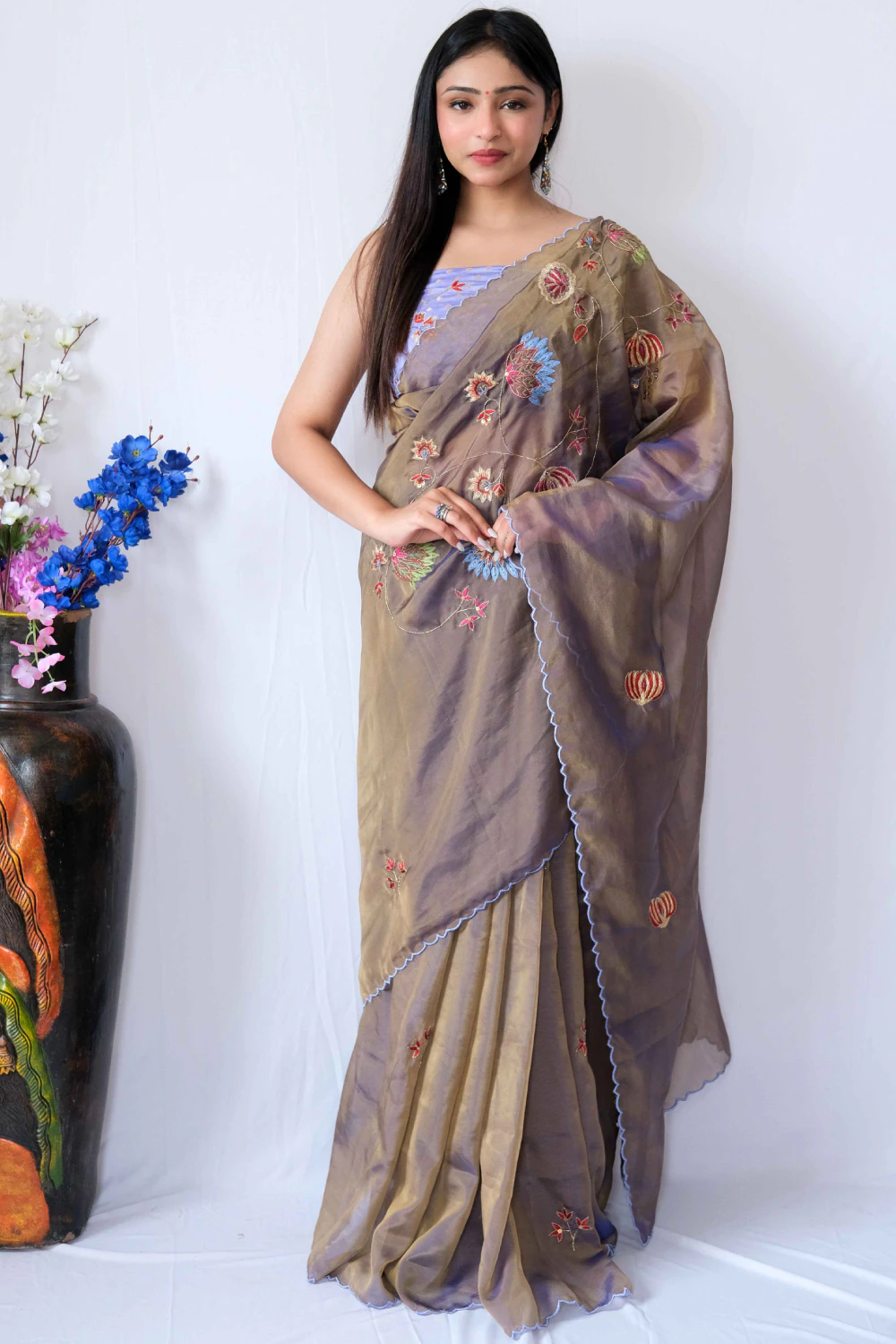 Dual shimmer tissue handwork saree