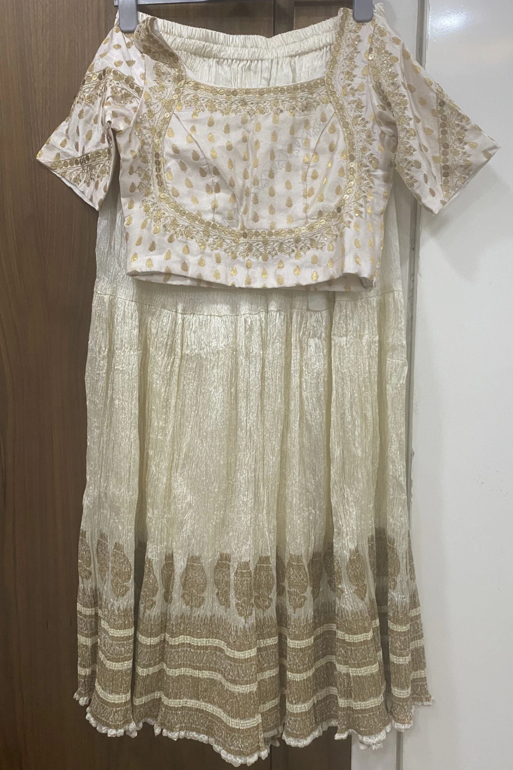 Cream crushed & silk kasab handwork lehenga set